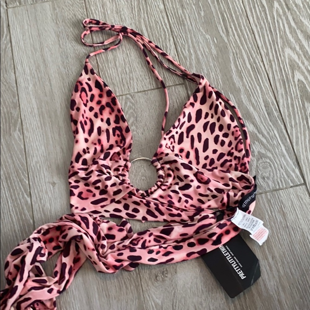 Pretty little thing top